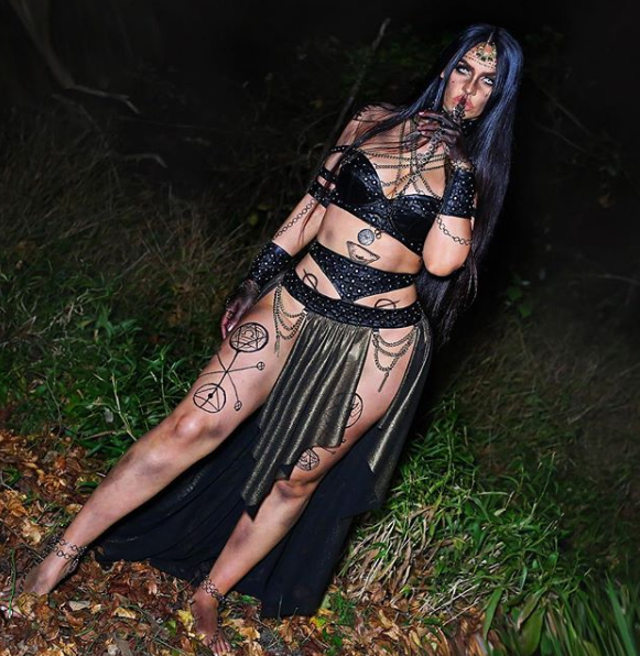Carli Bybel as an Enchantress
