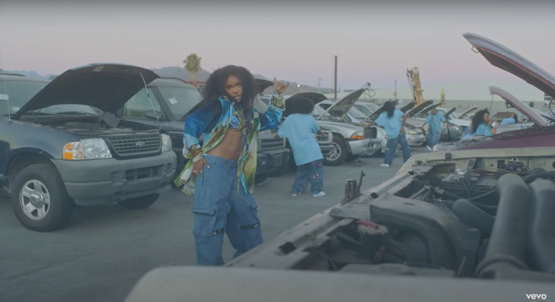 SZA ft Ty Dolla Sign- Hit Different
