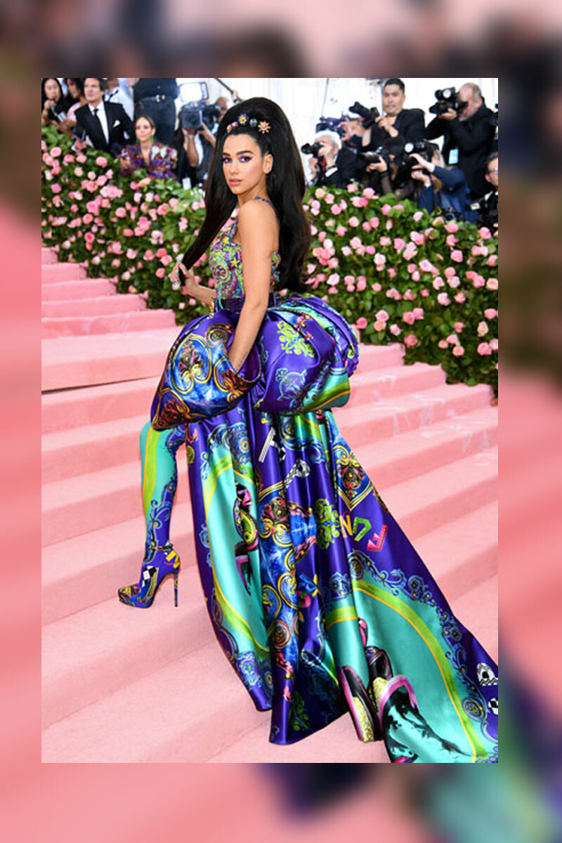 dualipa metgala versace camp