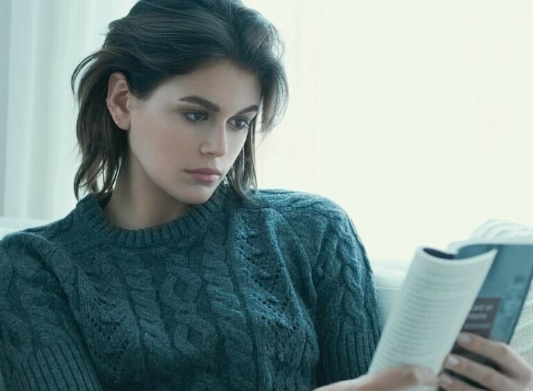 Kaia Gerber's Hot Girl Summer Book Voir Fashion