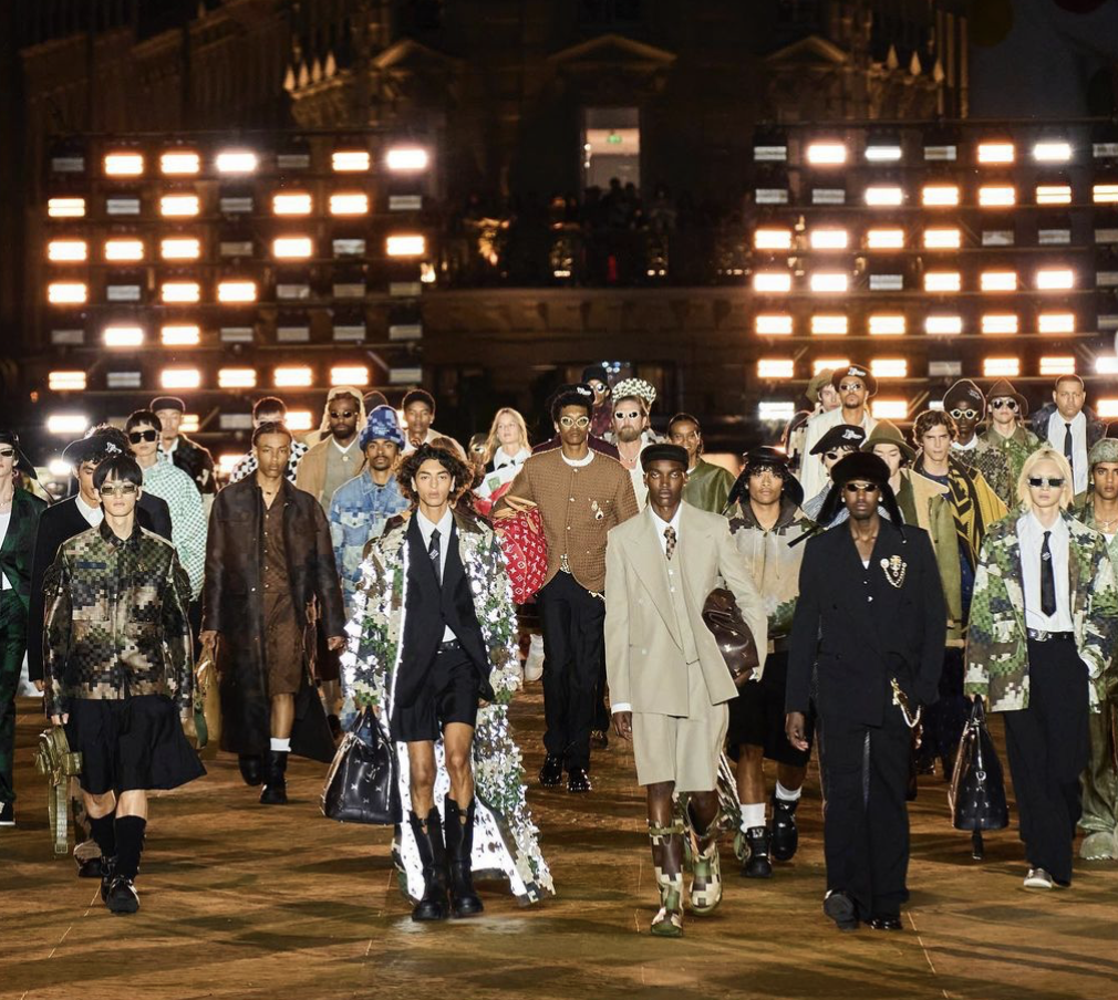 A guest is seen on the street attending LOUIS VUITTON during Paris